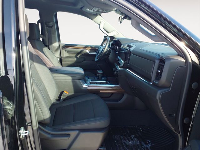 Used 2023 Black Chevrolet RST image 9