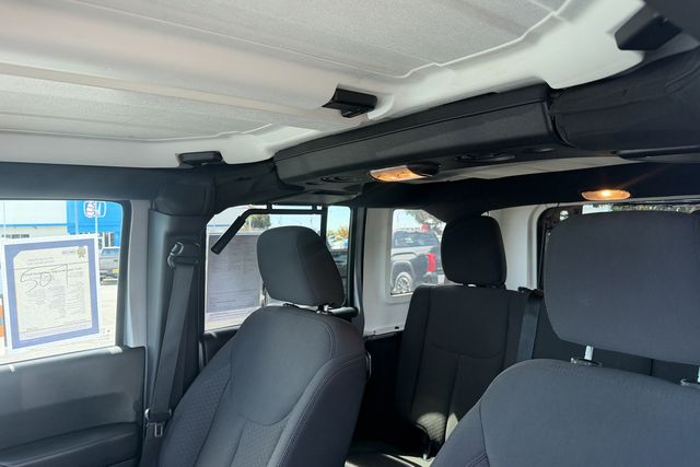 Used 2017 Jeep Wrangler SUV