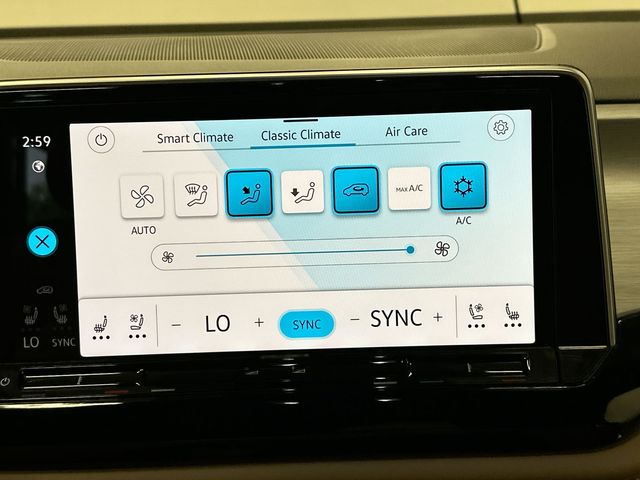 2026 Volkswagen Atlas Cross Sport 2.0T SE w/Technology White/off-white at Sutliff Volkswagen