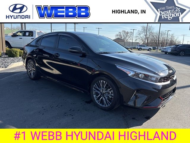 Used 2023 Black Kia GT-Line image 3