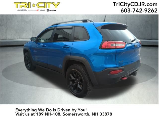 2017 Jeep Cherokee Trailhawk photo 3