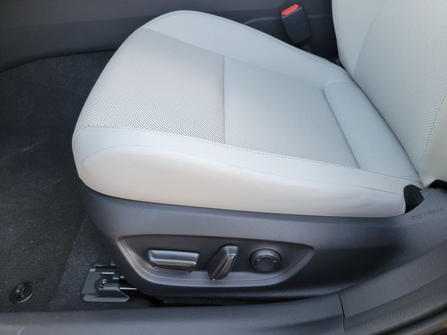 2026 Toyota Prius Limited - Photo 18