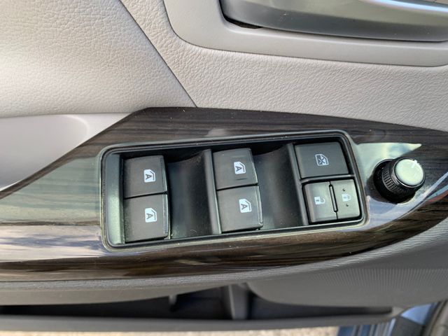 Used 2016 Toyota Sienna Van