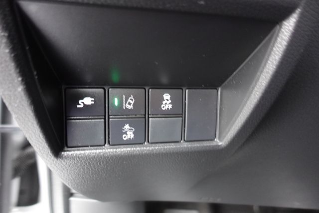 used 2018 Honda Clarity Plug-In Hybrid car, priced at $9,399