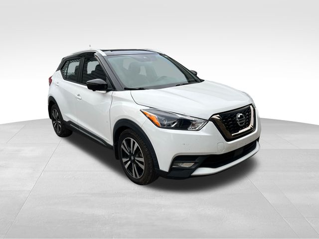 2020 Nissan Kicks SR 2