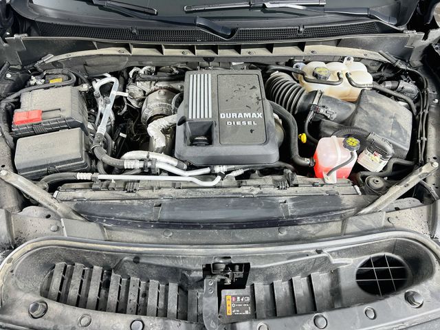 Used 2024 Silver GMC Denali Ultimate image 32