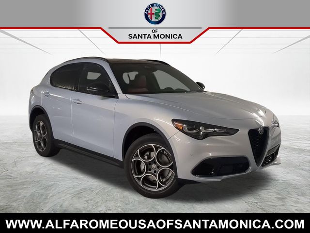 2025 Alfa Romeo Stelvio