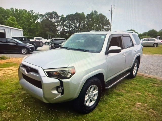 2018 Toyota 4Runner SR5 V6's photo