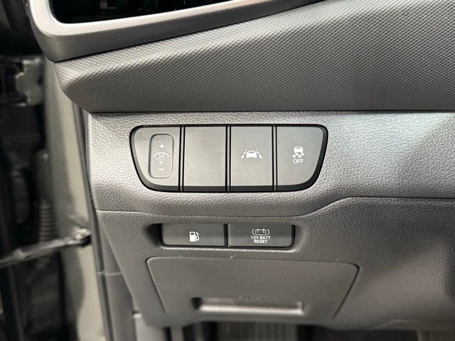 2022 Hyundai IONIQ Hybrid Blue photo