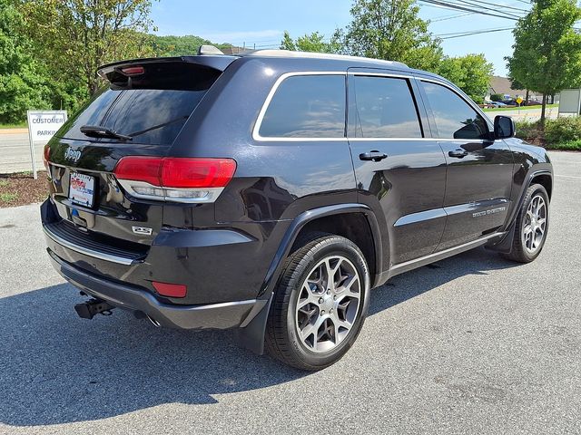 2018 Jeep Grand Cherokee Limited Red at Audi Porsche Sewickley