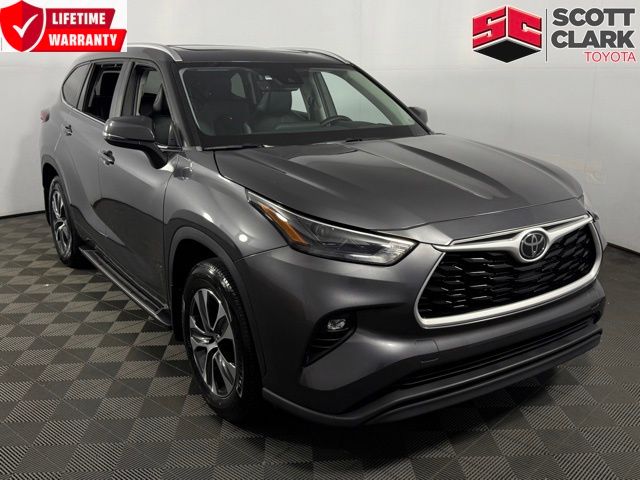 2023 Toyota Highlander XLE