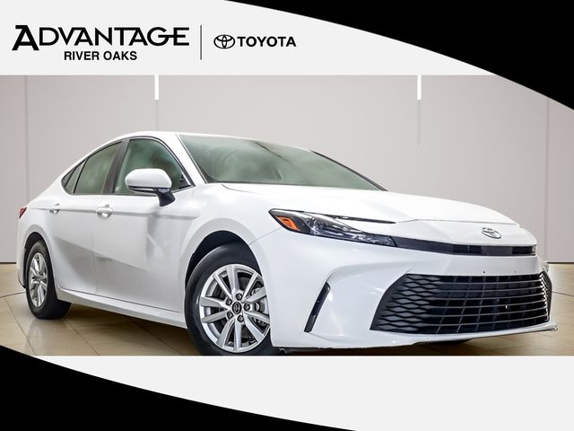 2025 Toyota Camry LE FWD