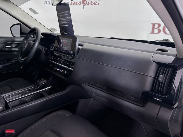 2022 Glacier White Nissan Pathfinder S FWD SUV