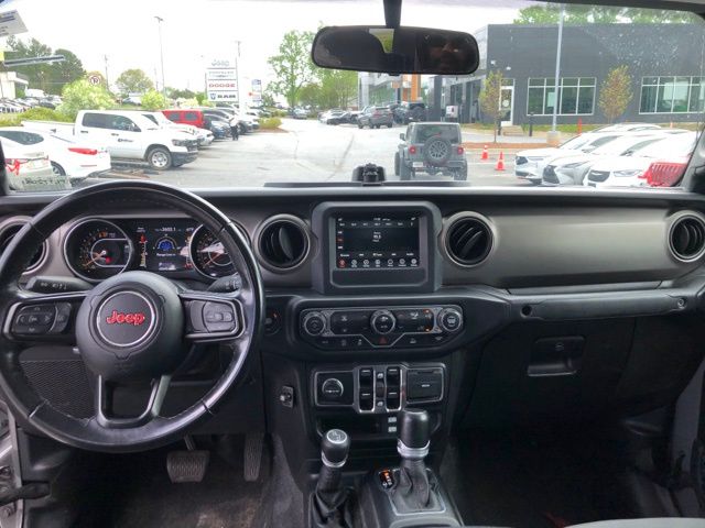 Used 2020 Gray Jeep Sport image 12