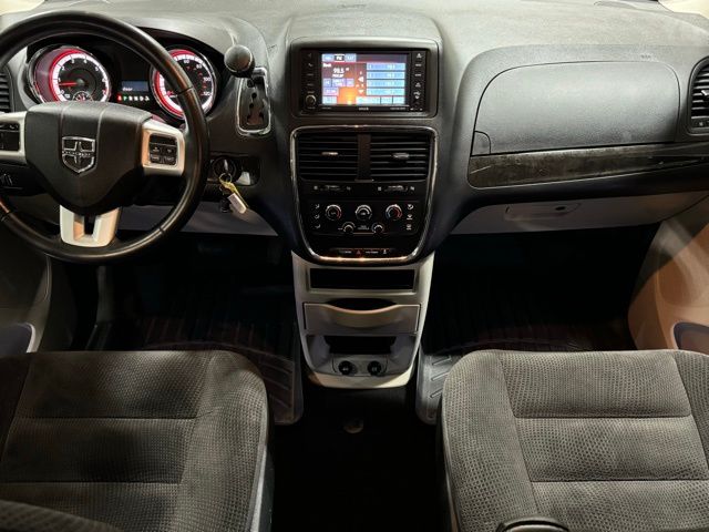 2017 Dodge Grand Caravan SE 24