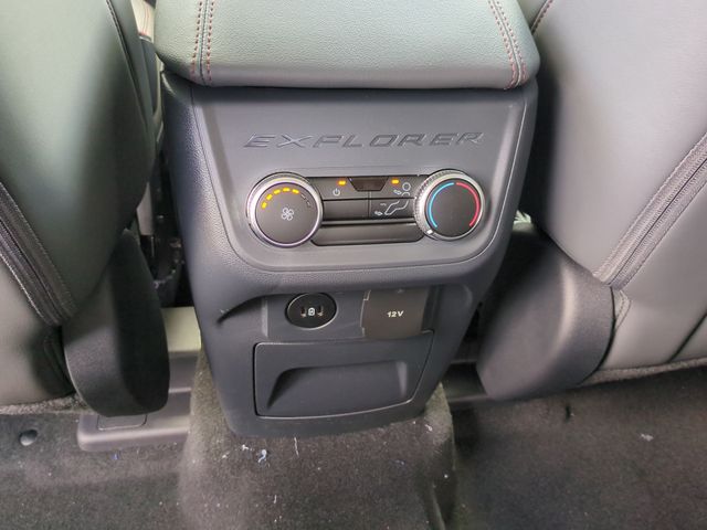 New 2026 Vapor Blue Metallic Ford Active image 30