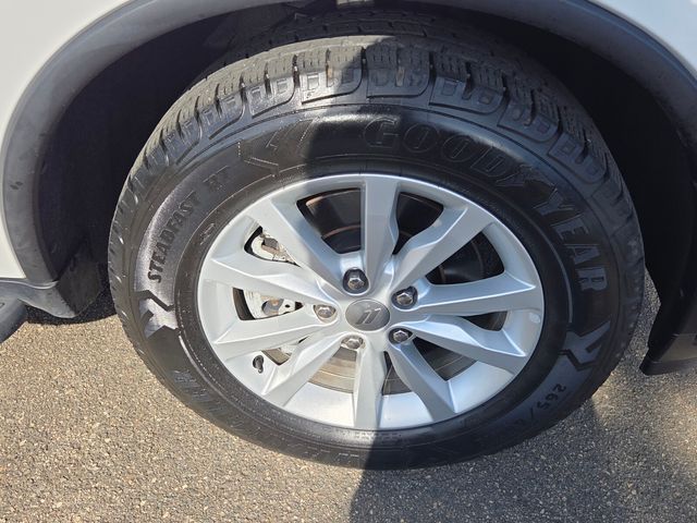 Used 2020 White Dodge Police image 15