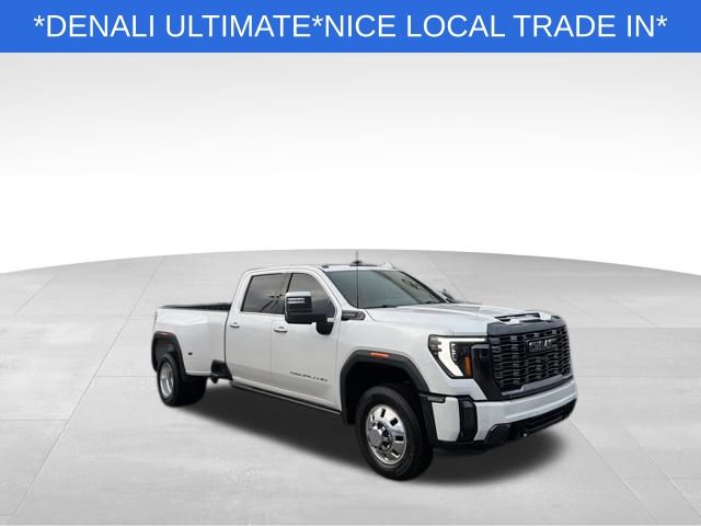 GMC Sierra 3500HD Denali Ultimate Crew Cab 4WD