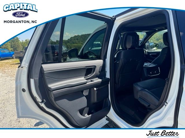 New 2027 White Ford Platinum image 16