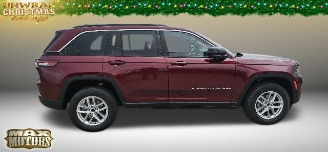 2024 Jeep Grand Cherokee Laredo 15