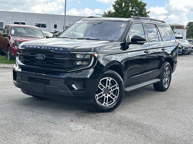 Black Metallic 2025 Ford Expedition SUV / Crossover 4X2 Automatic