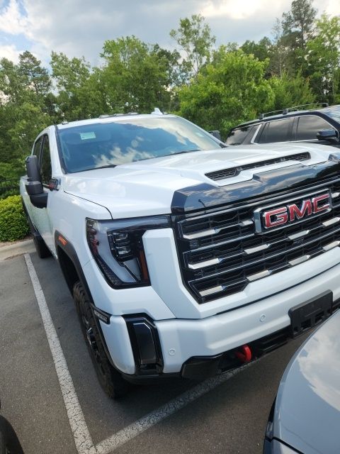 Used 2024 White GMC AT4 image 2