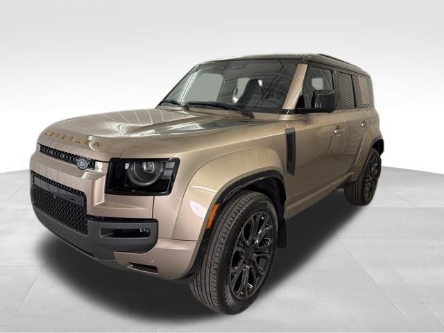 2026 Land Rover Defender 110 P635 OCTA AWD