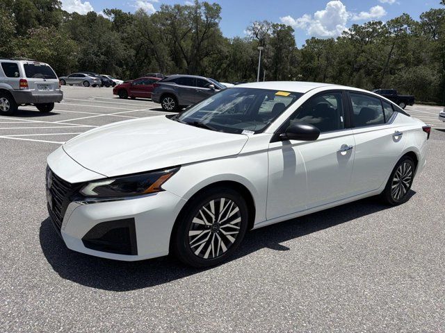 Used 2025 Nissan Altima Sedan