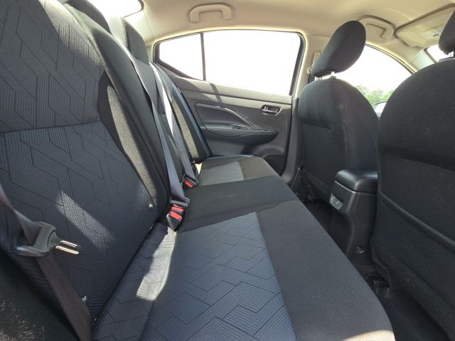 2025 Nissan Versa 1.6 SV:B02429