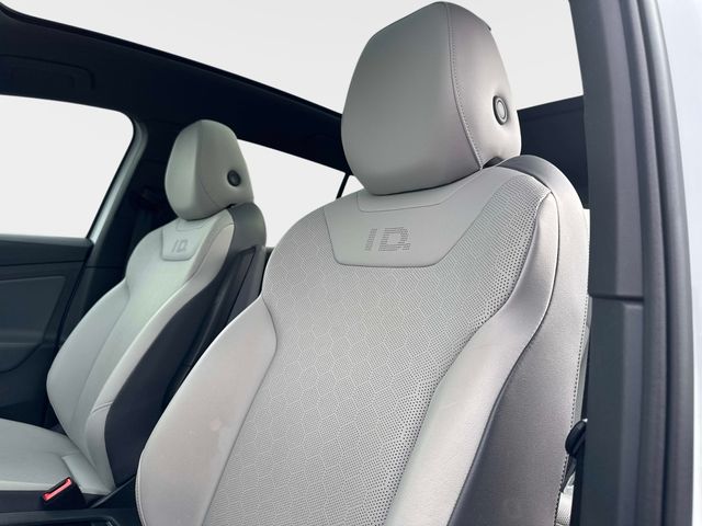 Used 2021 White Volkswagen 1st Edition image 18