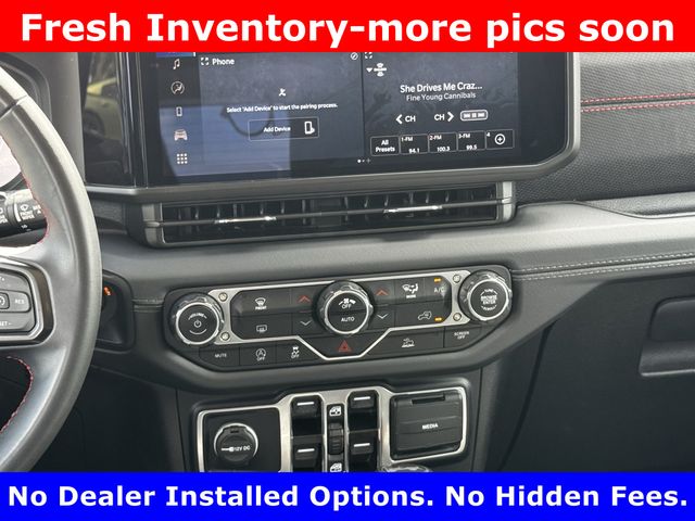 2024 Jeep Wrangler Rubicon Black at River Oaks CDJR