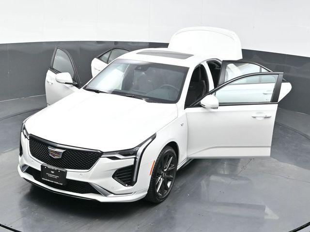 2025 Cadillac CT4 Sport photo