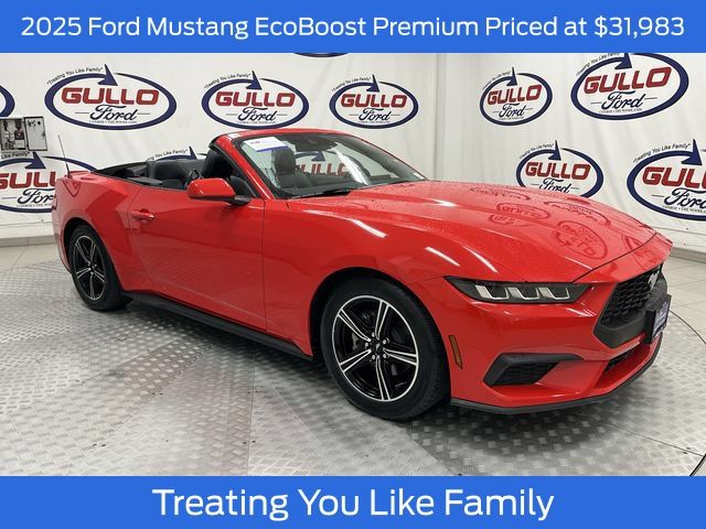 Oxford White 2025 Ford Mustang Convertible Rear-Wheel Drive Automatic