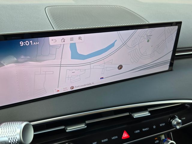 2027 Genesis Gv70