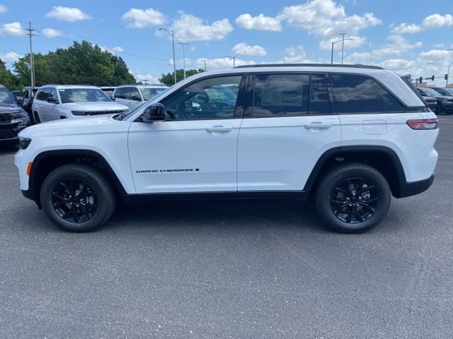 2024 Jeep Grand Cherokee Altitude 9