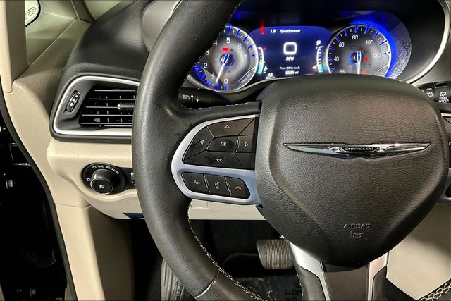 Used 2022 Chrysler Pacifica For Sale in OLIVE BRANCH, MS