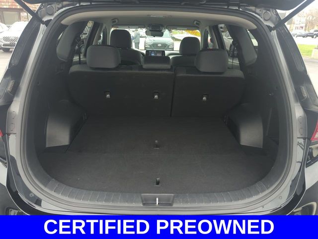 2022 Hyundai Santa Fe SEL photo