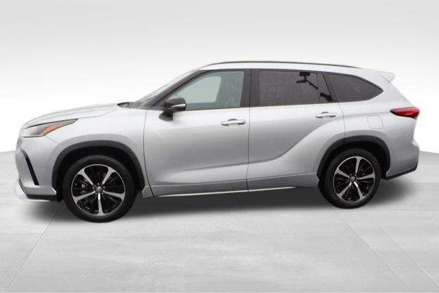 2021 Toyota Highlander XSE 22