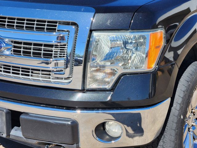 2014 Tuxedo Black Metallic Ford F-150 XLT 4X4 Truck