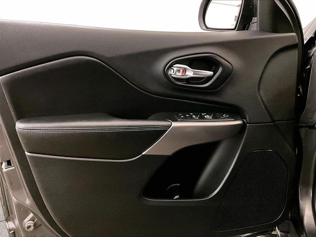2019 Jeep Cherokee Latitude Plus Gray at Auto Express Mitsubishi