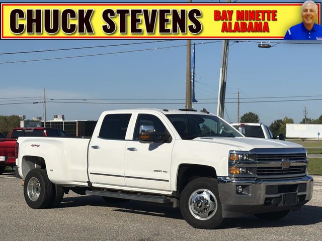 Summit White 2016 Chevrolet Silverado 3500HD Pickup Truck Four-Wheel Drive 6-Speed Automatic