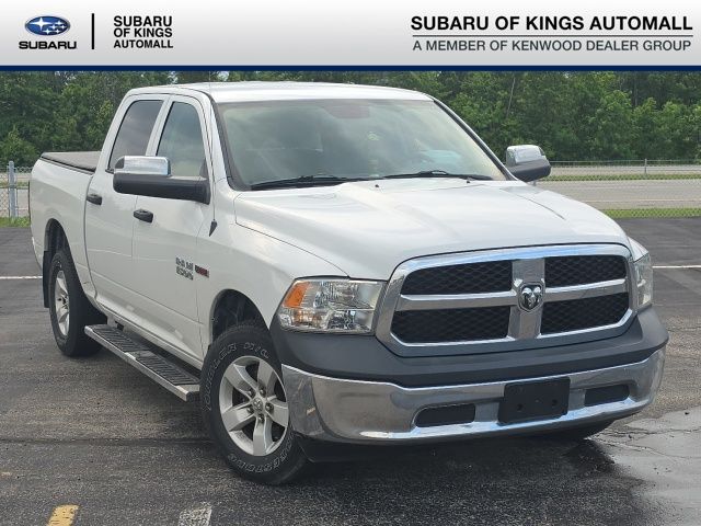 Bright White Clearcoat 2015 RAM 1500 Pickup Truck Four-Wheel Drive 8-Speed Automatic