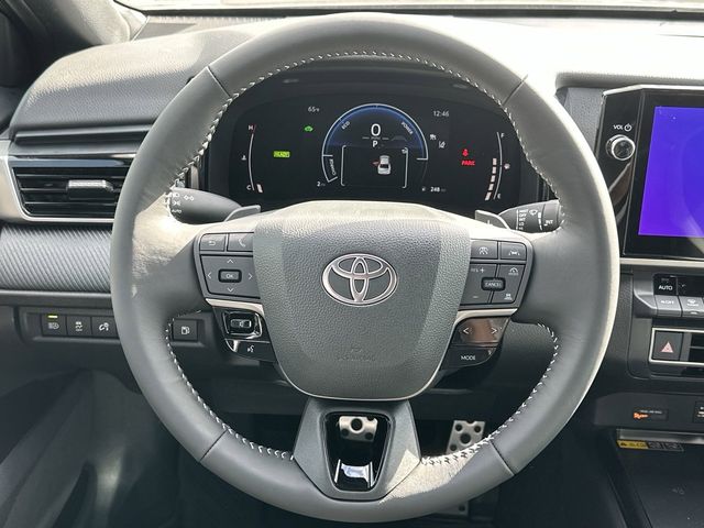 2025 Toyota Camry SE 8