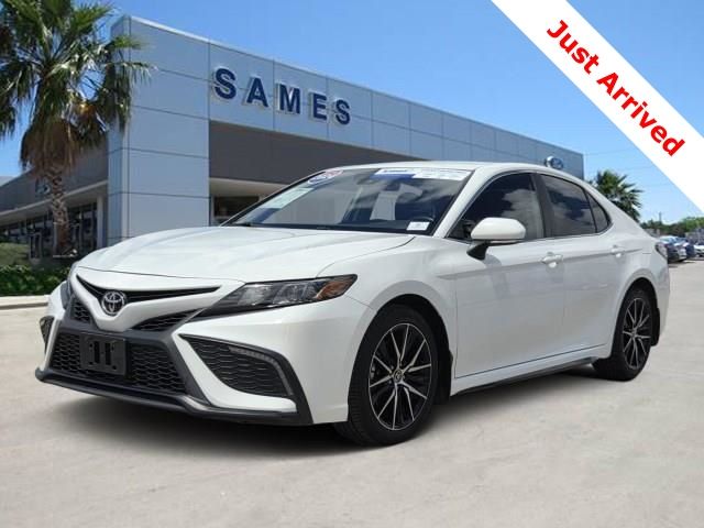 Wind Chill Pearl/Midnight Black Metallic 2024 Toyota Camry SE FWD Sedan Front-Wheel Drive 8-Speed Automatic