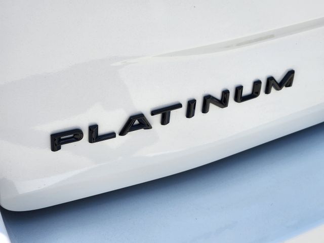 2025 White Ford Expedition Platinum 4X4 SUV
