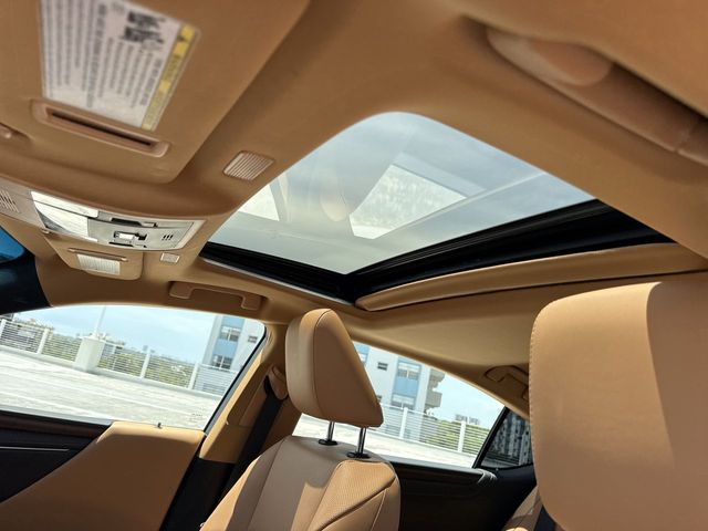 Used 2024 Lexus ES Sedan
