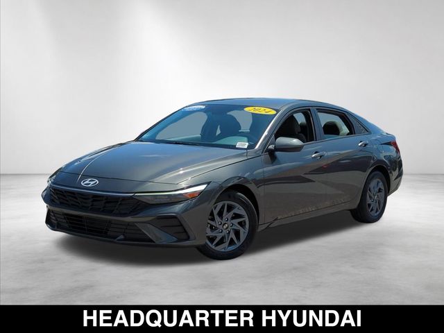 Amazon Gray 2024 Hyundai Elantra SEL FWD Sedan Front-Wheel Drive Continuously Variable Transmission