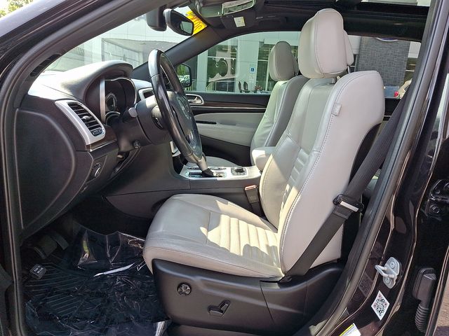 2018 Jeep Grand Cherokee Limited Red at Audi Porsche Sewickley