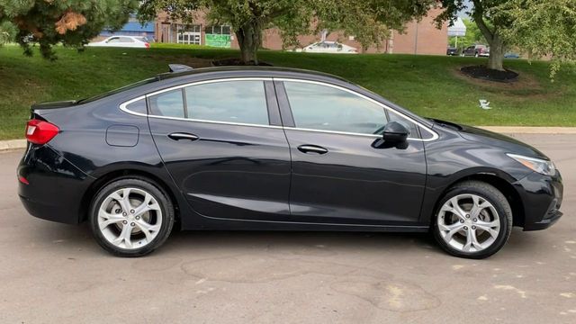 2017 Chevrolet Cruze Premier 9