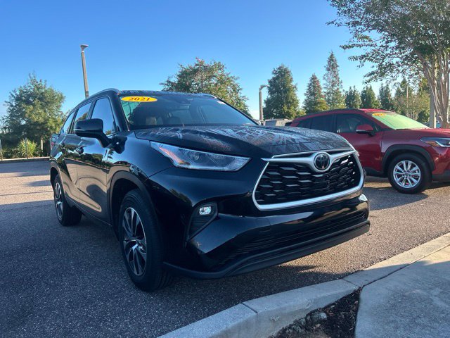Used 2021 Toyota Highlander SUV